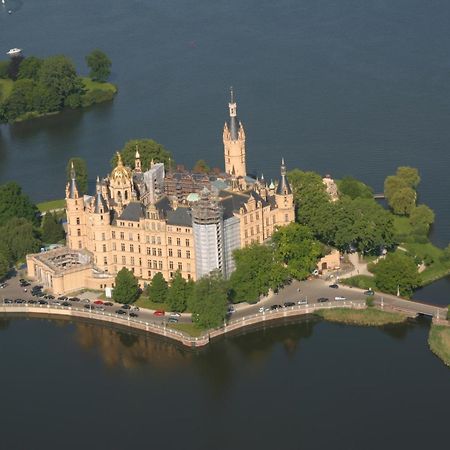 Hotel Niederlaendischer Hof شفيرين المظهر الخارجي الصورة