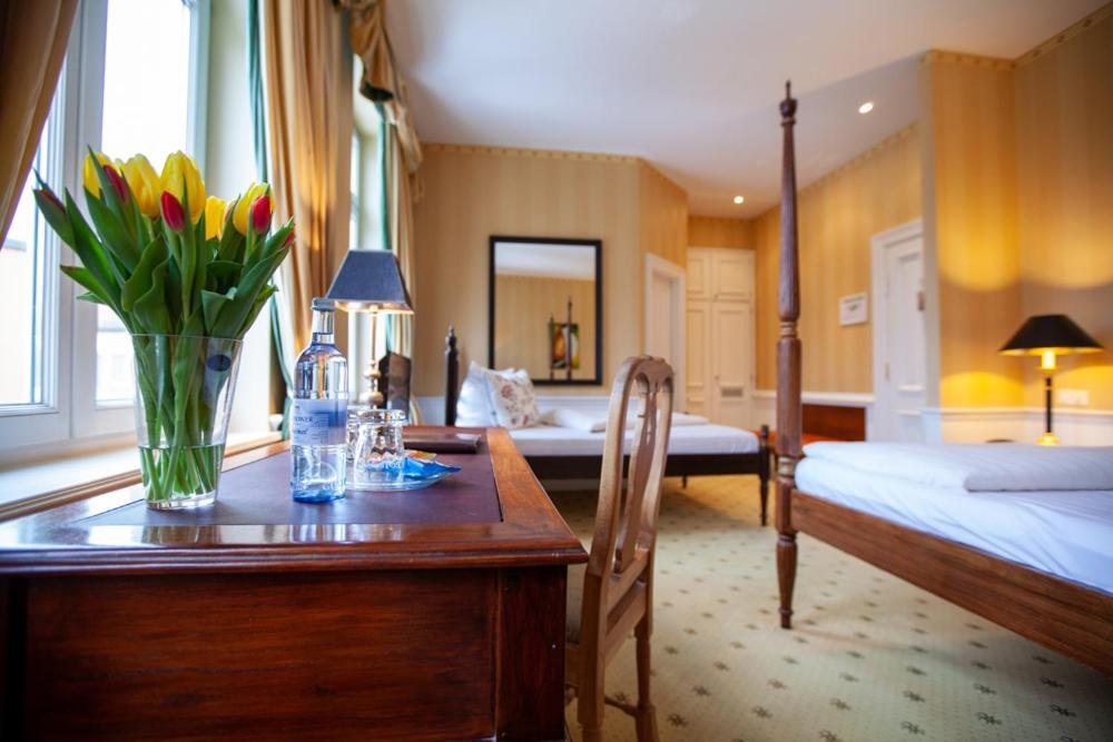 Hotel Niederlaendischer Hof شفيرين المظهر الخارجي الصورة