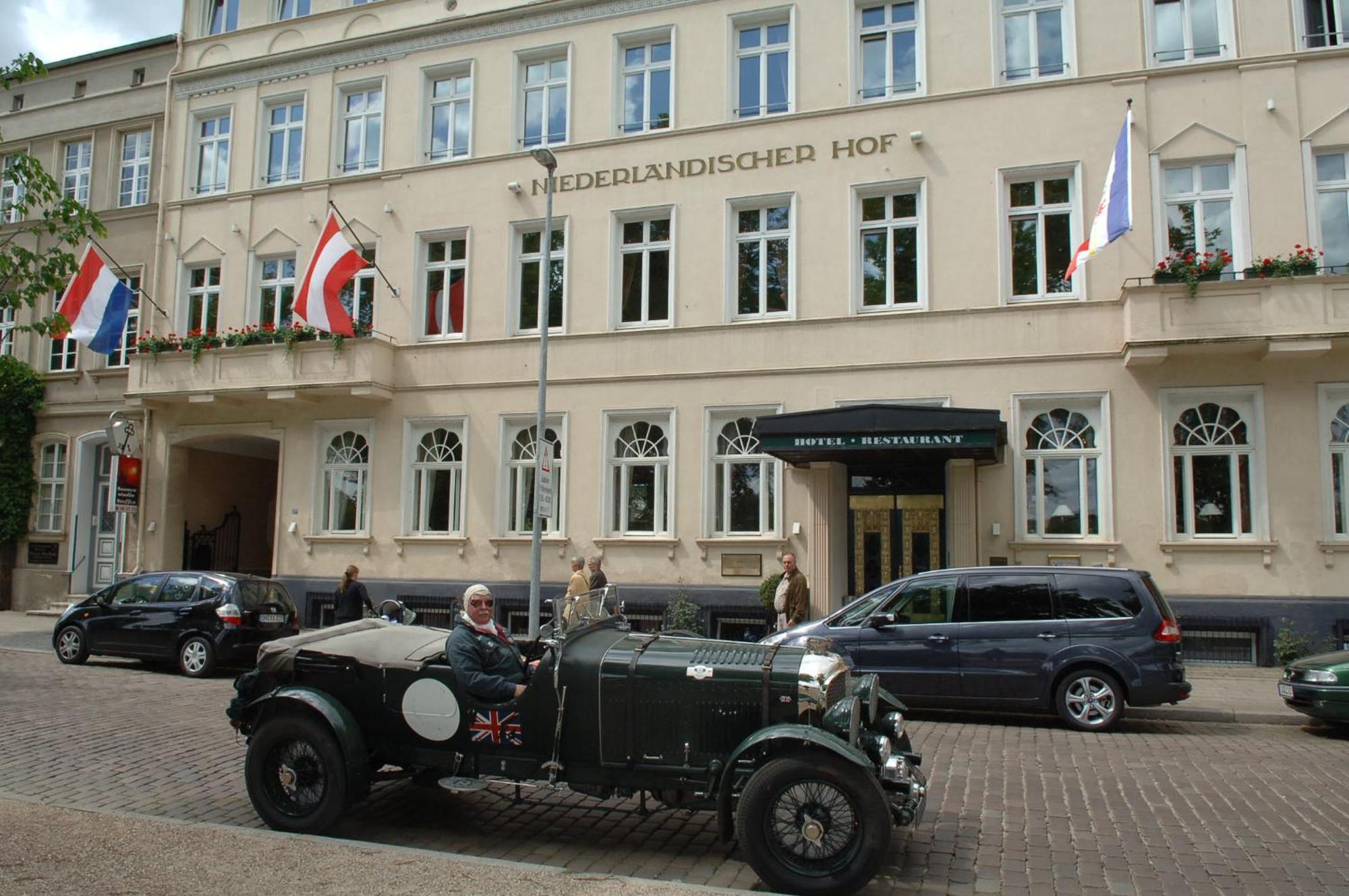 Hotel Niederlaendischer Hof شفيرين المظهر الخارجي الصورة